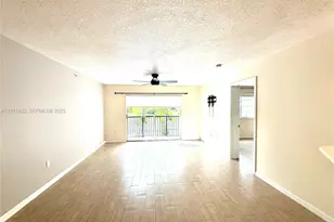 2039 SE 10th Ave, Fort Lauderdale, FL 33316 - Photo 2