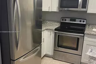 4513 Treehouse Ln, Tamarac, FL 33319 - Photo 2