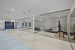 101 Diplomat Pkwy, Hallandale Beach, FL 33009 - Photo 44