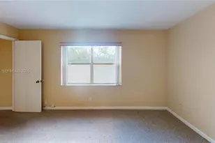 9301 Sunrise Lakes Blvd, Sunrise, FL 33322 - Photo 16