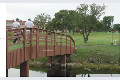 9301 Sunrise Lakes Blvd #303, Sunrise, FL 33322 - Photo 32