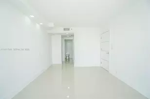 7601 E Treasure Dr, North Bay Village, FL 33141 - Photo 18