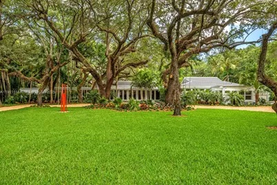 11015 Lakeside Dr, Coral Gables, FL 33156 - Photo 2