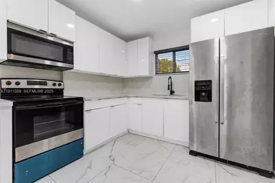 4530 SW 25th St, West Park, FL 33023 - Photo 6