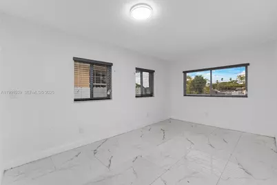 4530 SW 25th St, West Park, FL 33023 - Photo 10