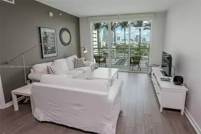325 S Biscayne Blvd #1422, Miami, FL 33131 - Photo 4