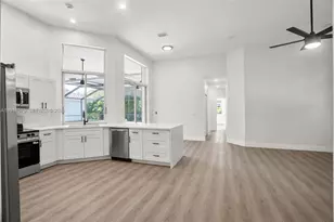 2611 Oakbrook Ln, Weston, FL 33332 - Photo 6