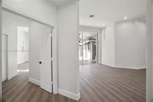 2611 Oakbrook Ln, Weston, FL 33332 - Photo 16