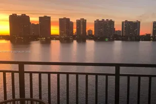 17720 N Bay Rd, Sunny Isles Beach, FL 33160 - Photo 38