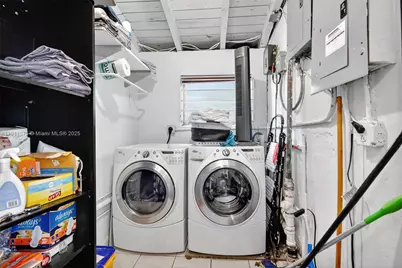 765 NW 46th St, Miami, FL 33127 - Photo 20