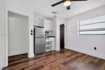 765 NW 46th St, Miami, FL 33127 - Photo 22