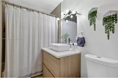765 NW 46th St, Miami, FL 33127 - Photo 14
