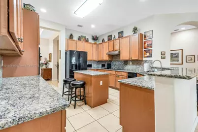19528 SW 79th Pl, Cutler Bay, FL 33157 - Photo 16