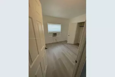 6920 NW 6th Ct, Miami, FL 33150 - Photo 6