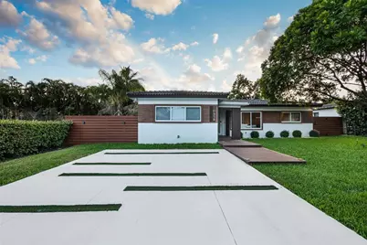 10658 NE 11th Ave, Miami Shores, FL 33138 - Photo 2