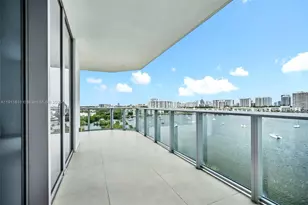 17301 Biscayne Blvd, North Miami Beach, FL 33160 - Photo 14
