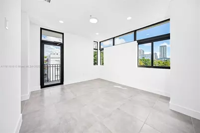 526 SW 2nd #2, Miami, FL 33130 - Photo 12