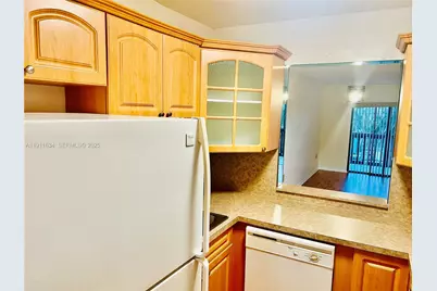 1021 Mockingbird Ln #215, Plantation, FL 33324 - Photo 22