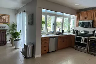 10563 NW 4th St, Plantation, FL 33324 - Photo 18