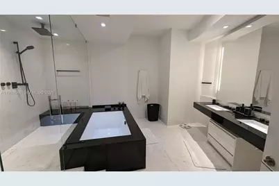 18555 Collins Ave. #3005, Sunny Isles Beach, FL 33160 - Photo 28