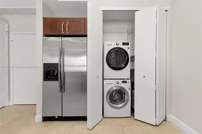 19900 E Country Club Dr #PH18, Aventura, FL 33180 - Photo 6