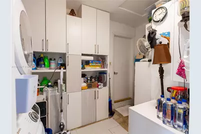 7877 W 16th Ave, Hialeah, FL 33014 - Photo 14