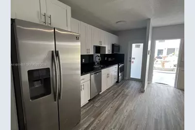 2430 NE 135th St #105, North Miami, FL 33181 - Photo 4