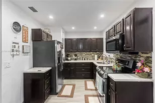 1700 NW 13th St, Fort Lauderdale, FL 33311 - Photo 12