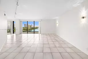 19707 Turnberry Way, Aventura, FL 33180 - Photo 4