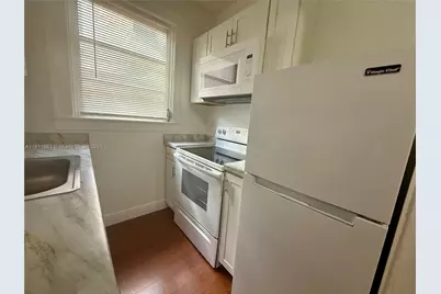 114 Antilla Ave #2, Coral Gables, FL 33134 - Photo 2