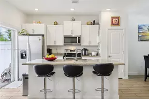 754 SE 19th St, Homestead, FL 33034 - Photo 8