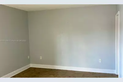 575 W 69th St #208, Hialeah, FL 33014 - Photo 6