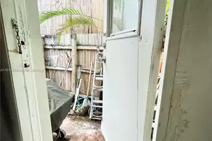 1508 E Garfield St, Hollywood, FL 33020 - Photo 16