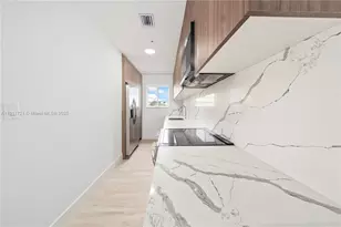 32 NW 14th Ave, Miami, FL 33125 - Photo 6