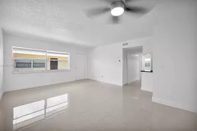 555 Kathy Ct, Margate, FL 33068 - Photo 6