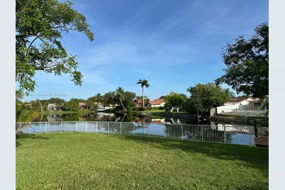 10563 NW 4th St, Plantation, FL 33324 - Photo 10