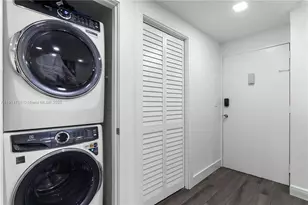 5001 Collins Ave, Miami Beach, FL 33140 - Photo 14