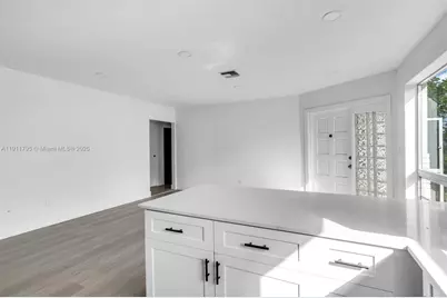 6831 Greene St, Hollywood, FL 33024 - Photo 8