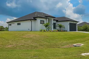 1321 NE 19th Terrace, Cape Coral, FL 33909 - Photo 6