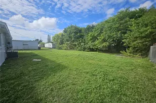 22300 SW 114th Ct, Miami, FL 33170 - Photo 16