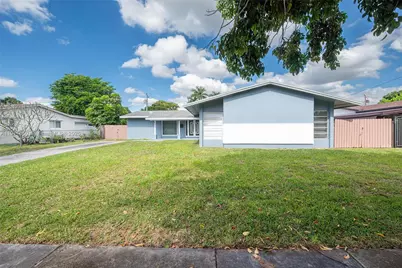 9905 SW 196th St, Cutler Bay, FL 33157 - Photo 2