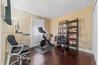 160 Jacaranda Country Club Dr #201, Plantation, FL 33324 - Photo 18