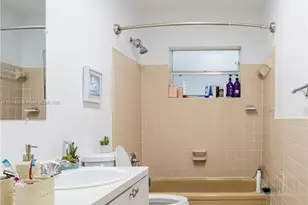 7940 NW 9th St, Margate, FL 33063 - Photo 12