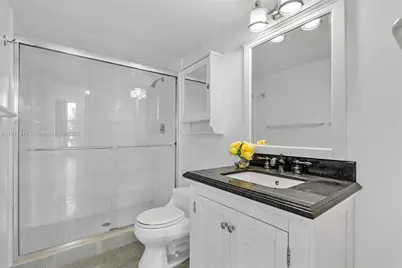 1000 Parkview Dr #221, Hallandale Beach, FL 33009 - Photo 26
