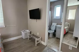 243 SW 10th Ave, Miami, FL 33130 - Photo 8