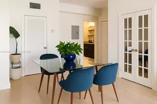 910 Bay Dr, Miami Beach, FL 33141 - Photo 4