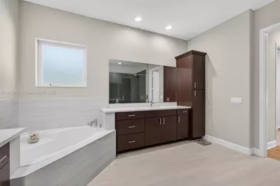 18369 Mellen Ln, Jupiter, FL 33478 - Photo 32