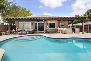 10989 NW 73rd Terrace, Doral, FL 33178 - Photo 2