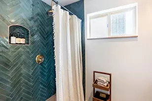 481 NE 29th St, Miami, FL 33137 - Photo 16