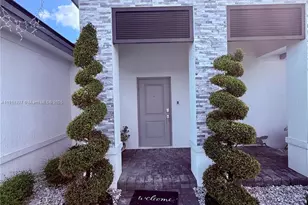 16910 SW 288th Ter, Homestead, FL 33030 - Photo 2